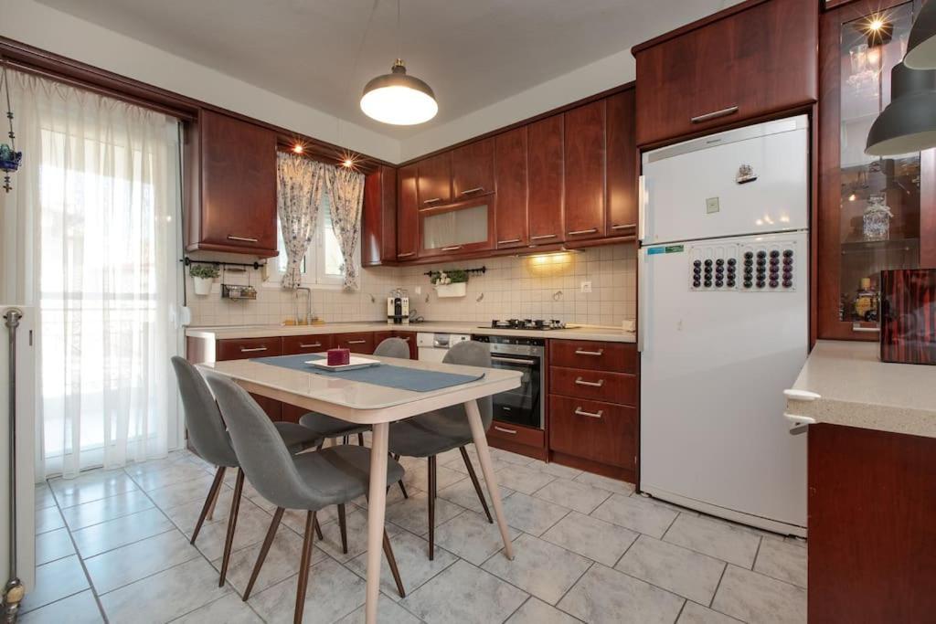 Tommy'S Family Apartment 卡泰里尼 外观 照片